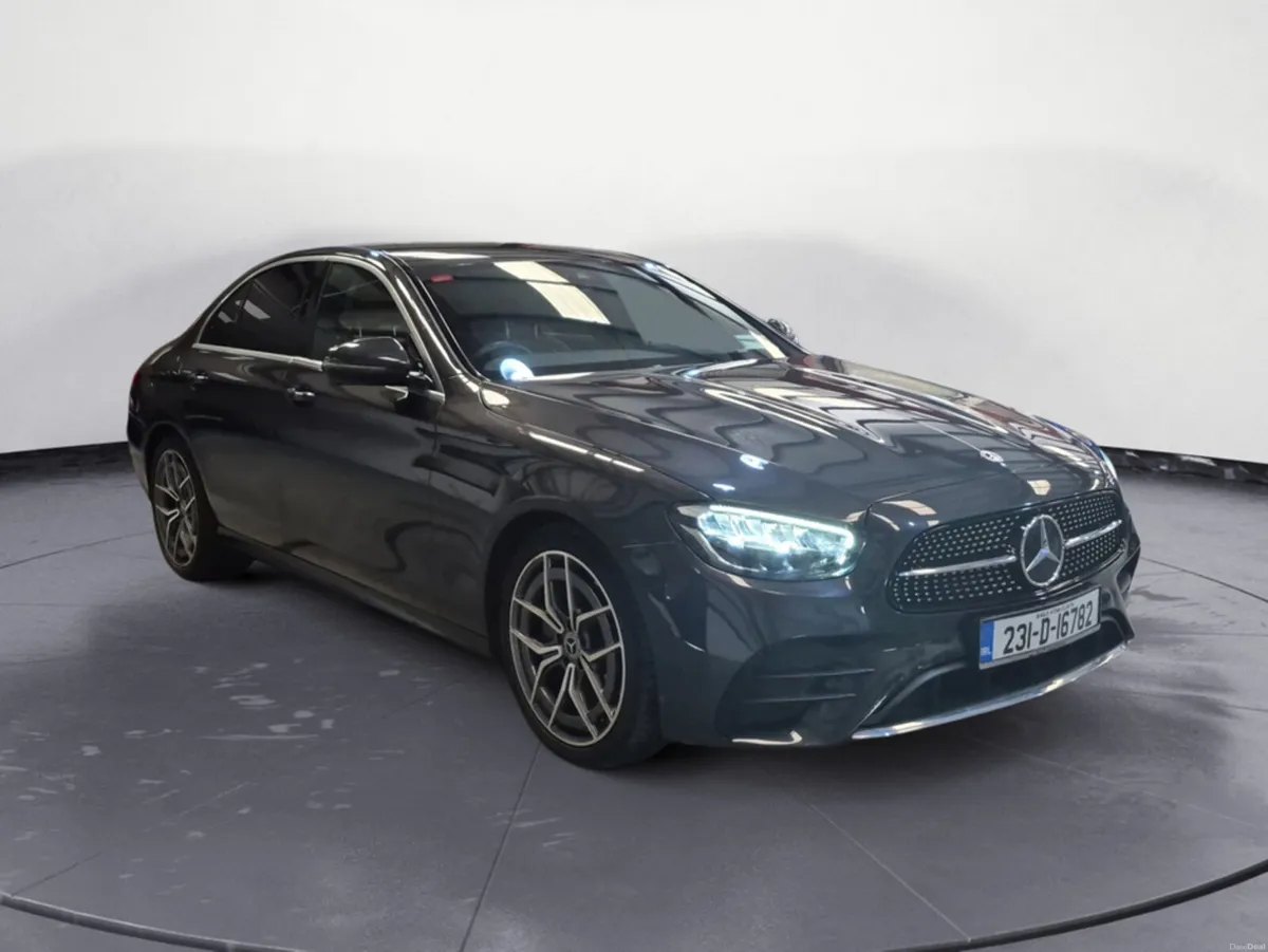 Mercedes-Benz E-Class D E220 4DR AUTO - Image 3