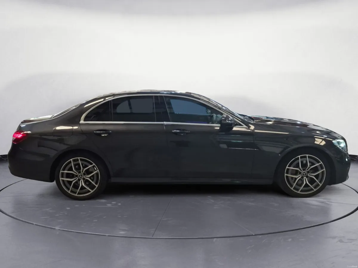 Mercedes-Benz E-Class D E220 4DR AUTO - Image 4
