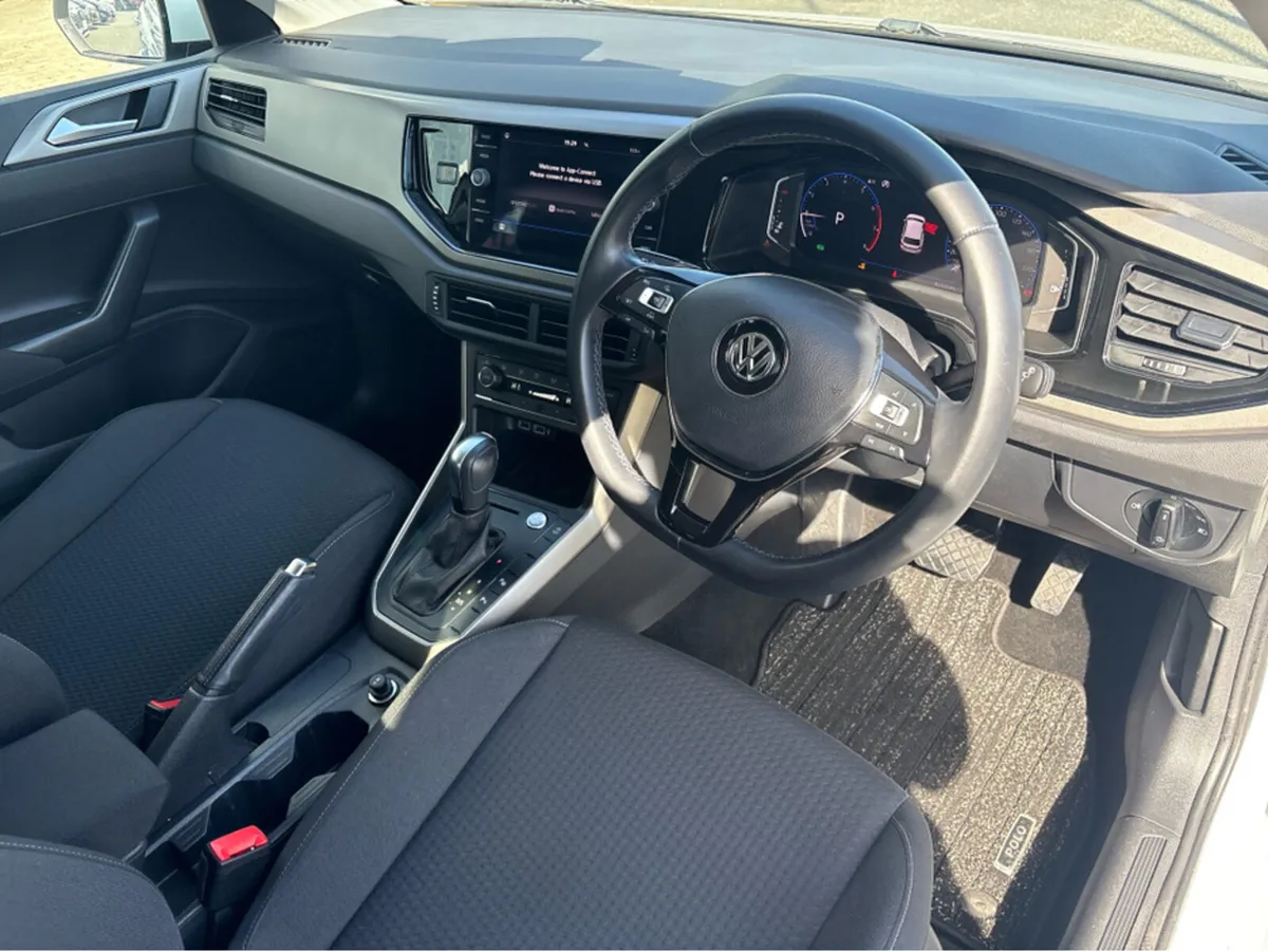 Volkswagen Polo 1.0L Petrol Automatic *Digital Das - Image 6