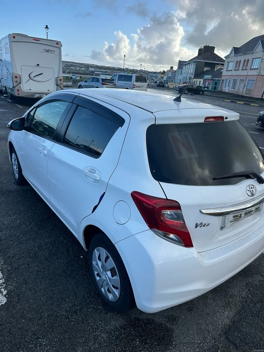 Toyota Vitz 2016 automatic - Image 3