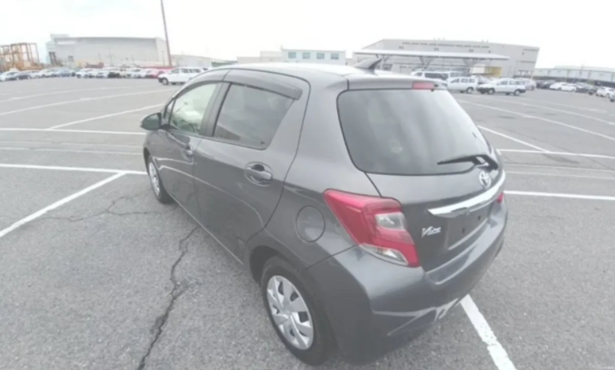 2015 Toyota Vitz/Yaris F, 1.0 Petrol, Automatic - Image 4
