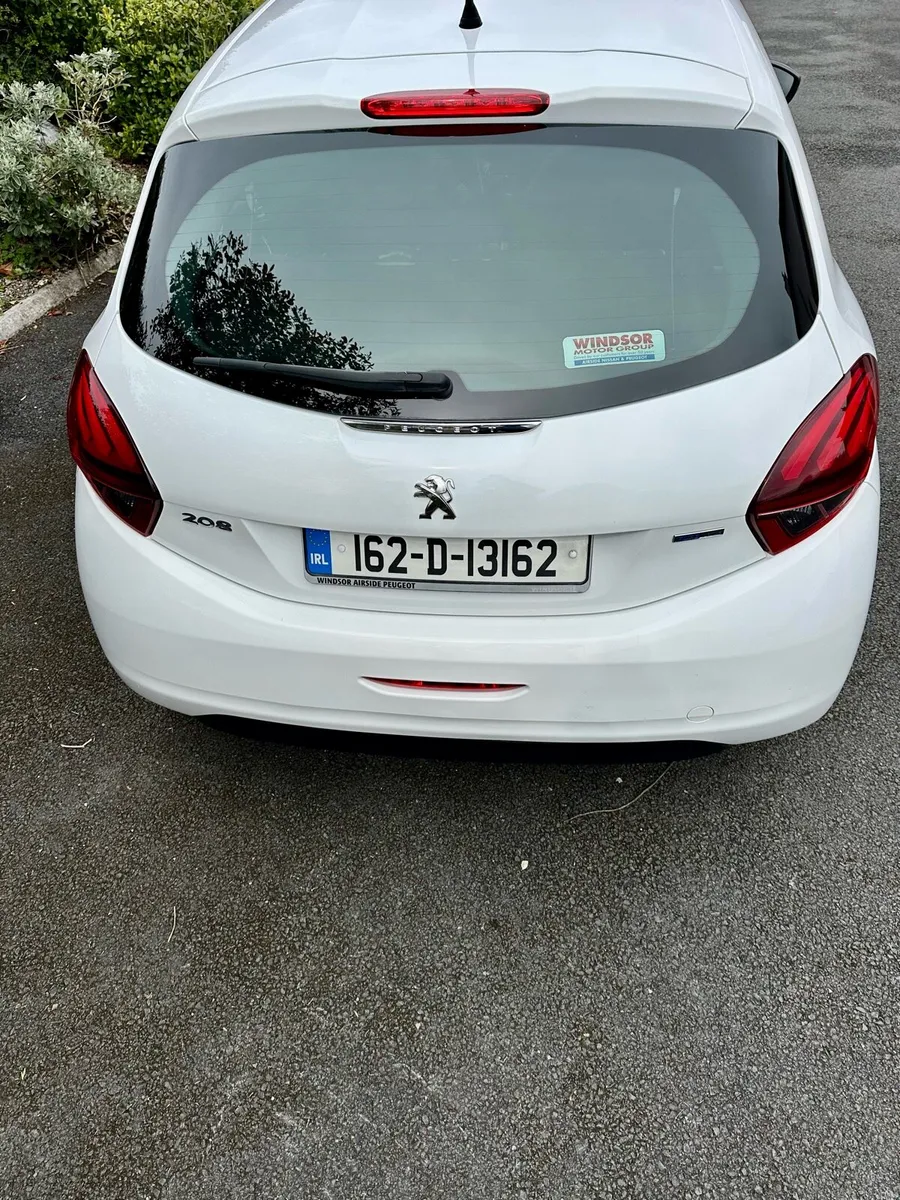 Peugeot 208 Access 1.0 4DR - Image 2