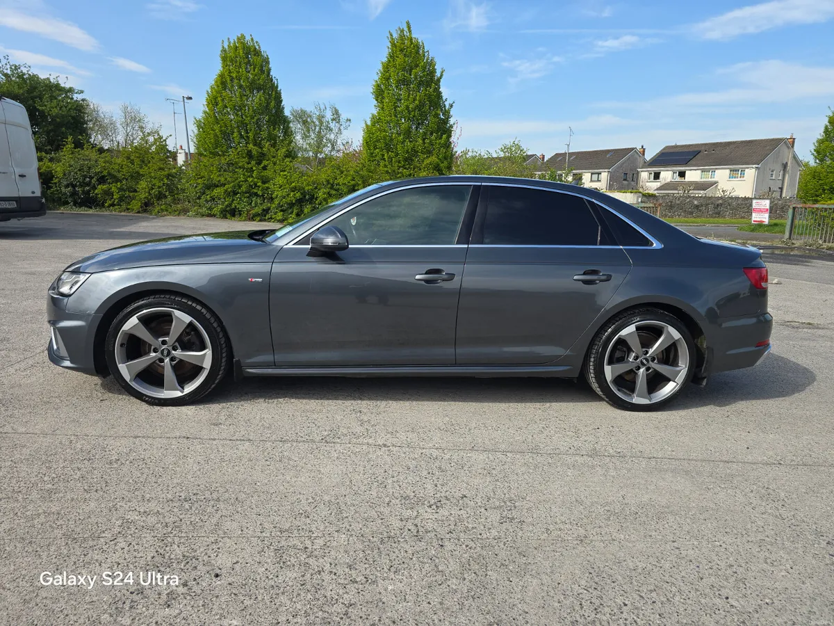 Audi A4  40 2.0 tdi 190hbp S line Automatic - Image 4