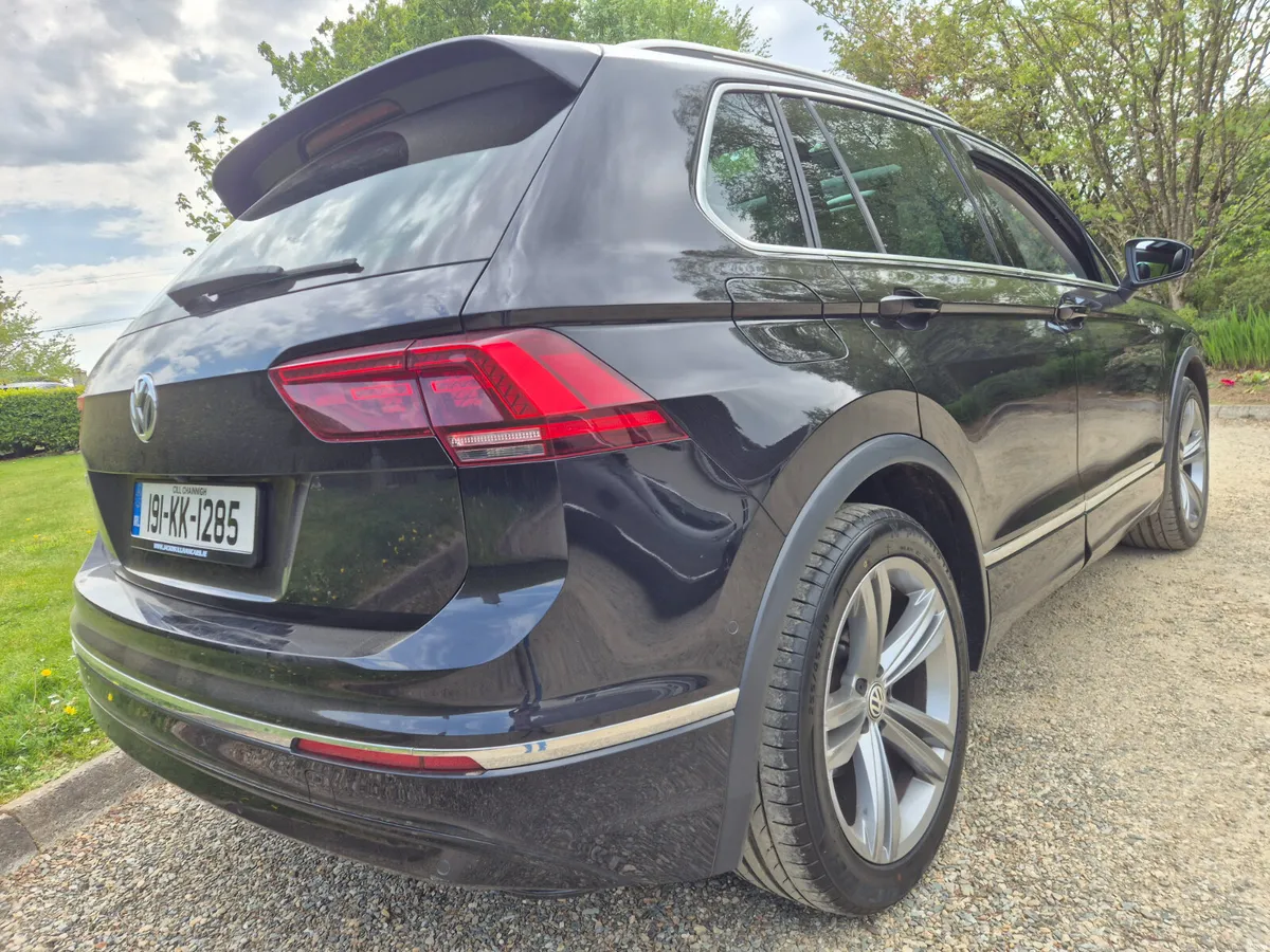 2019'VW TIGUAN 2.0 TDI R-LINE DSG - Image 3
