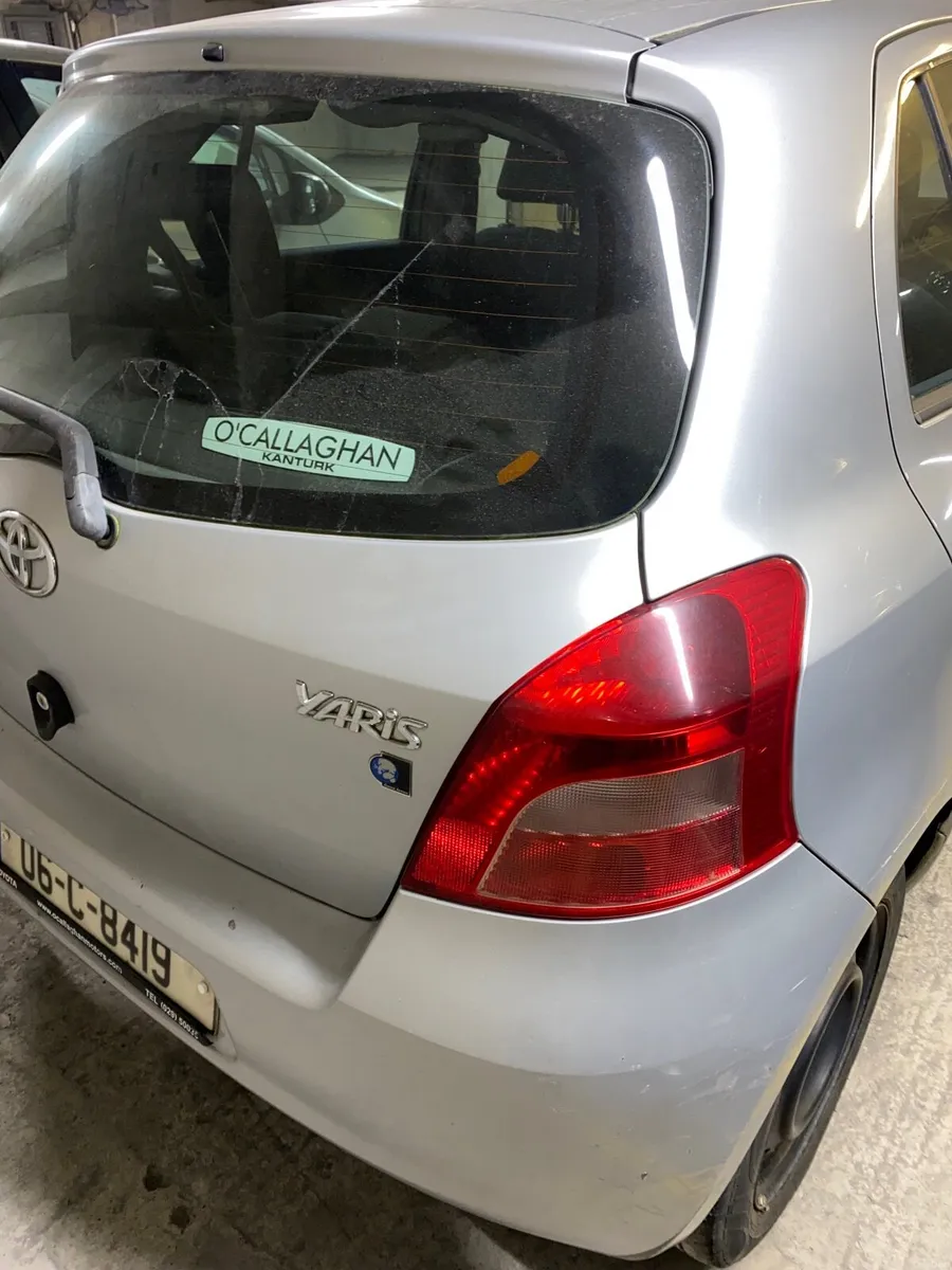 Toyota Yaris 2006 - Image 4
