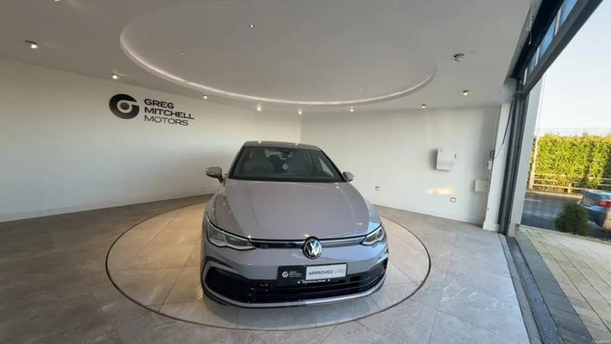Volkswagen Golf 1.5 eTSI 150 R-Line 5dr DSG - Image 2