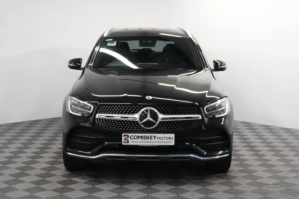 Mercedes-Benz GLC 220d AMG Line - Image 2