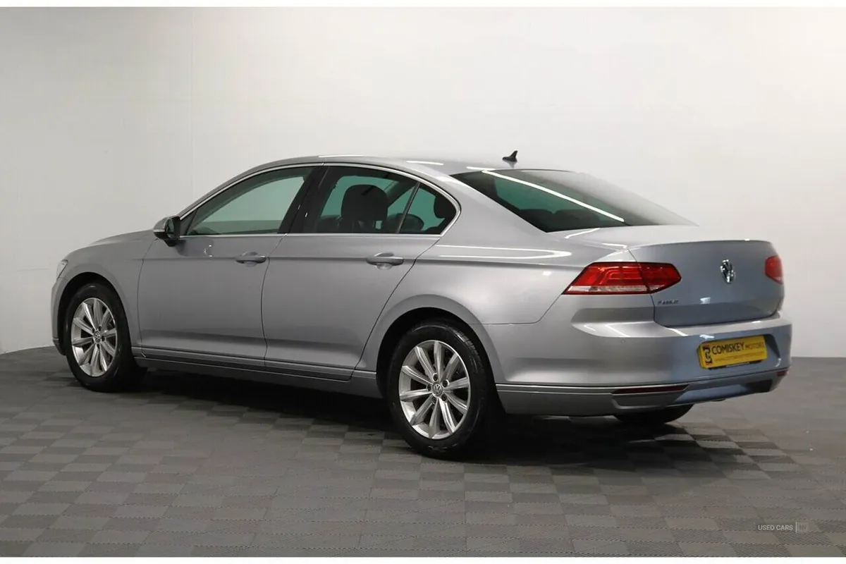 Volkswagen Passat TDI SE Business - Image 4