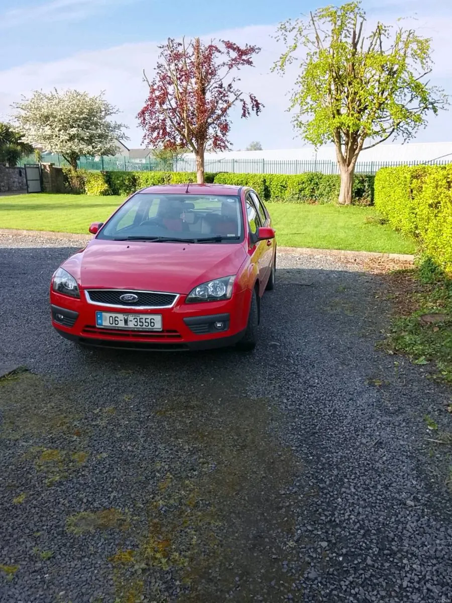 Ford focus car - Image 4
