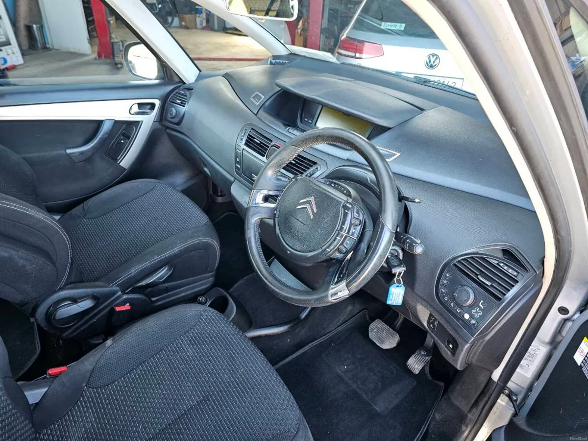 Automatic  2.0HDI 7 seater   NCT&TAX - Image 2
