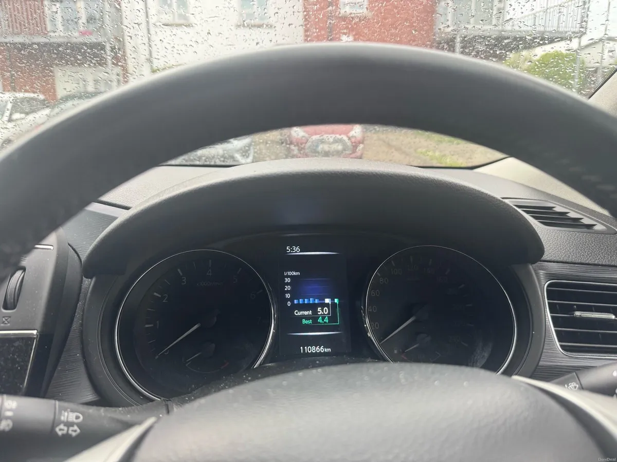 Car - Image 4