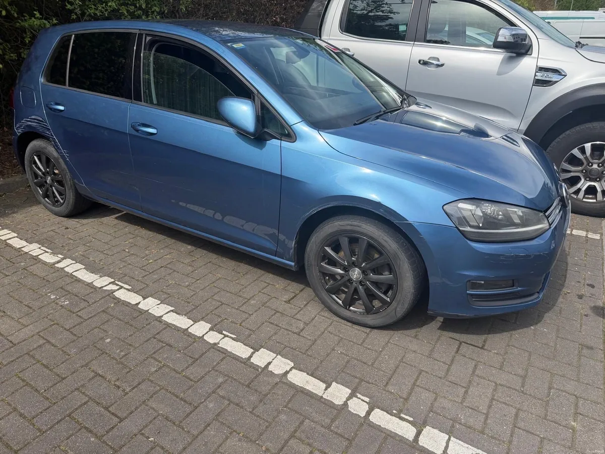 Volkswagen Golf - Image 4