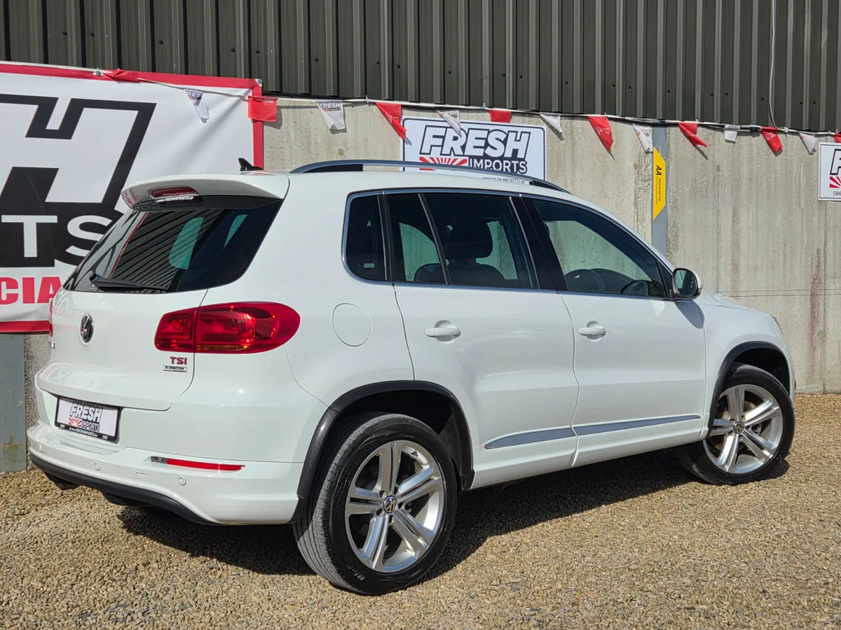 VOLKSWAGEN TIGUAN R-LINE AUTO - Image 3