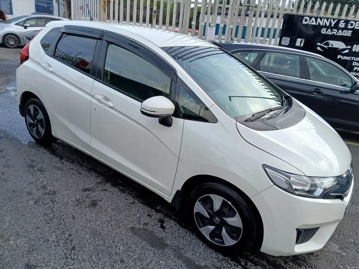Honda fit 1.3 petrol Tax and new NCT - Image 1