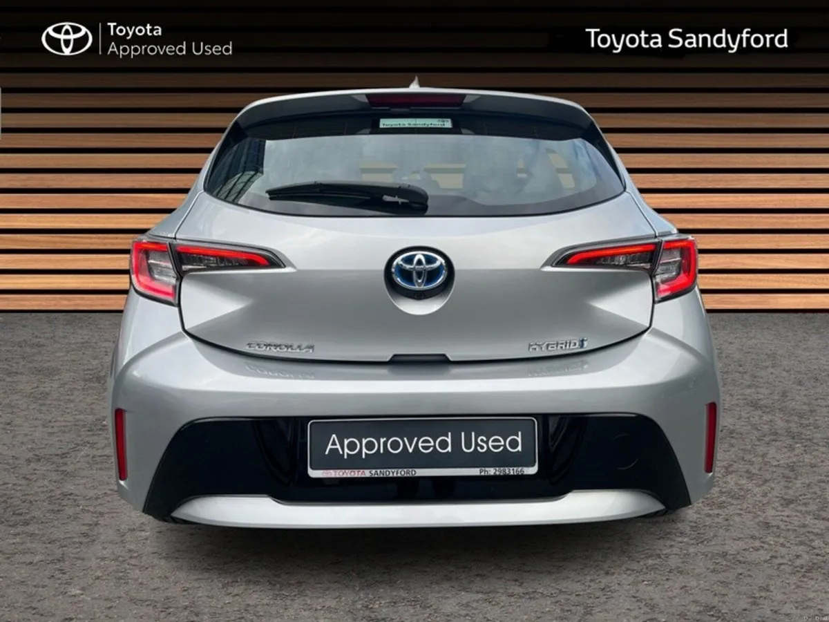 Toyota Corolla HYBRID LUNA HATCHBACK // REAR CAMER - Image 4