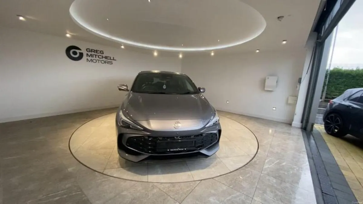 MG MG3 1.5 Hybrid Trophy 5dr Auto - Image 2