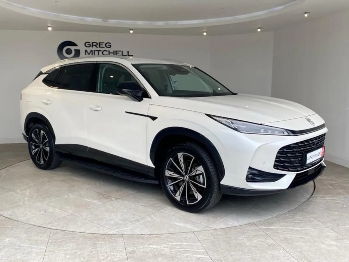 MG HS 1.5 T-GDI PHEV Trophy 5dr Auto - Image 1
