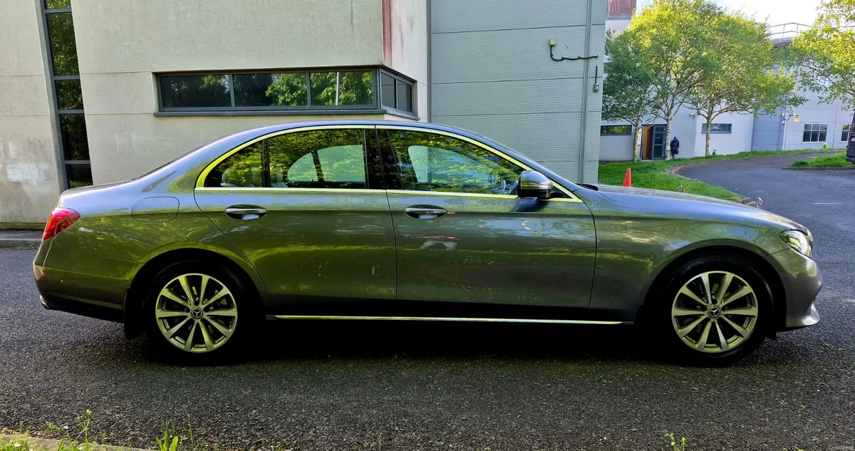 2018 MERCEDES BENZ E200  CDI SE AUTO - Image 3