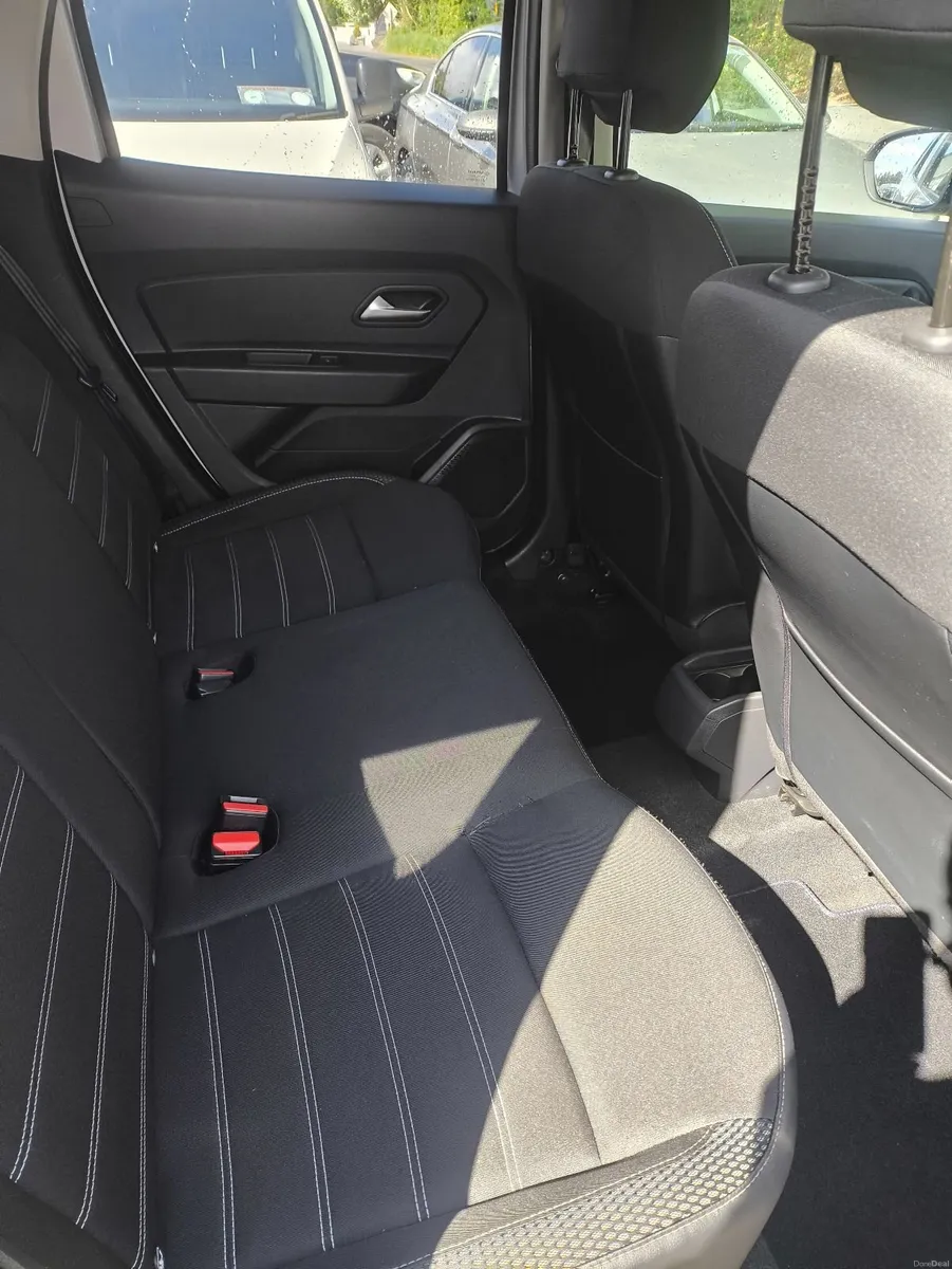Dacia Duster 2019 prestige blue DCI 115 - Image 4