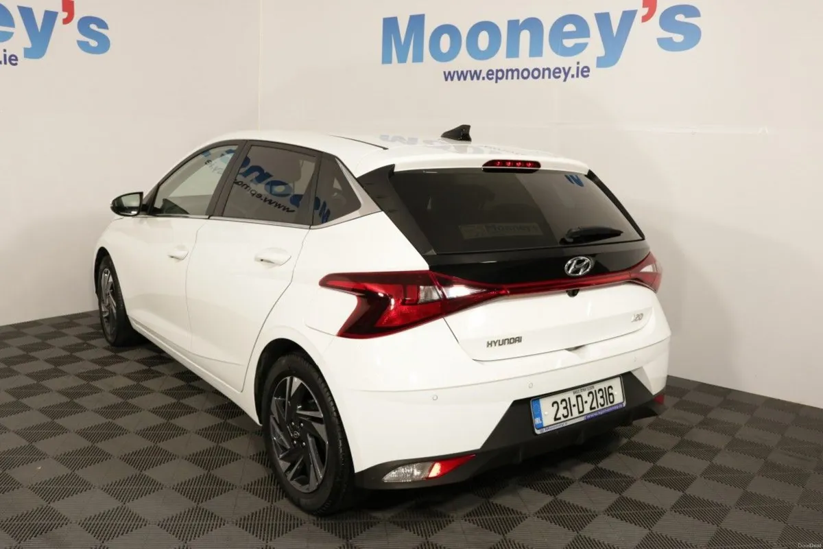 Hyundai i20 Deluxe Plus 1.2L Petrol - Low Mileage. - Image 5
