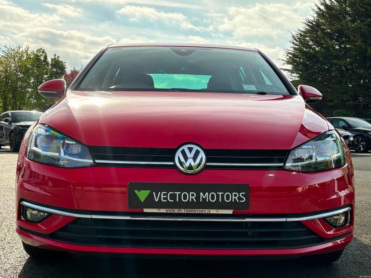 Volkswagen Golf 1.2 COMFORTLINE PETROL AUTO 12 MON - Image 2