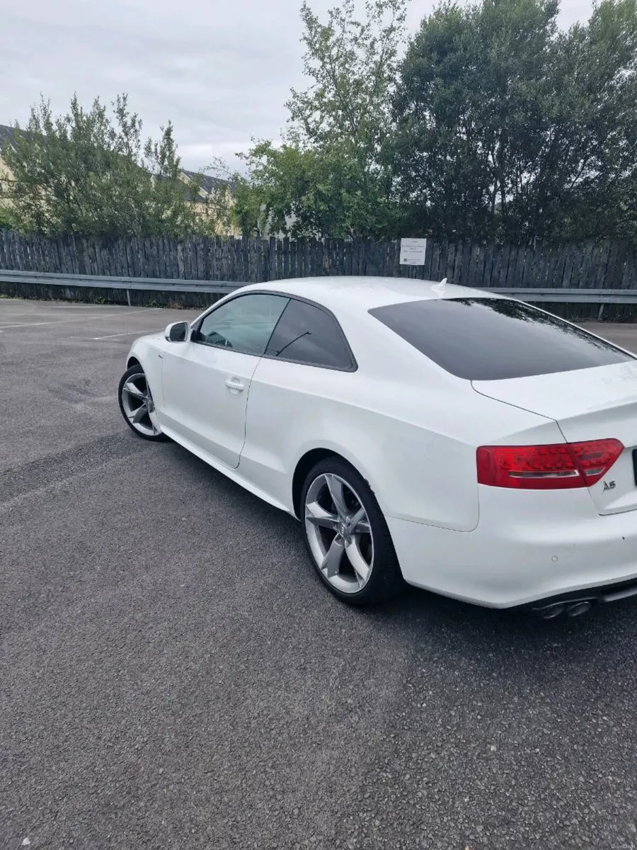 Audi a5  S line 2010 - Image 2