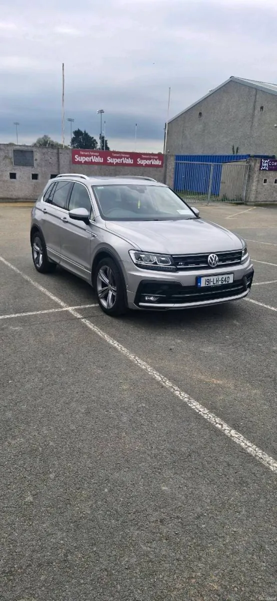 Car - Image 1