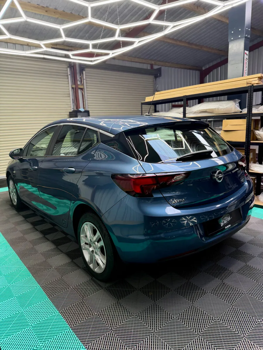 2017 Opel Astra 1.6 Diesel - 1 previous owner! - Image 3