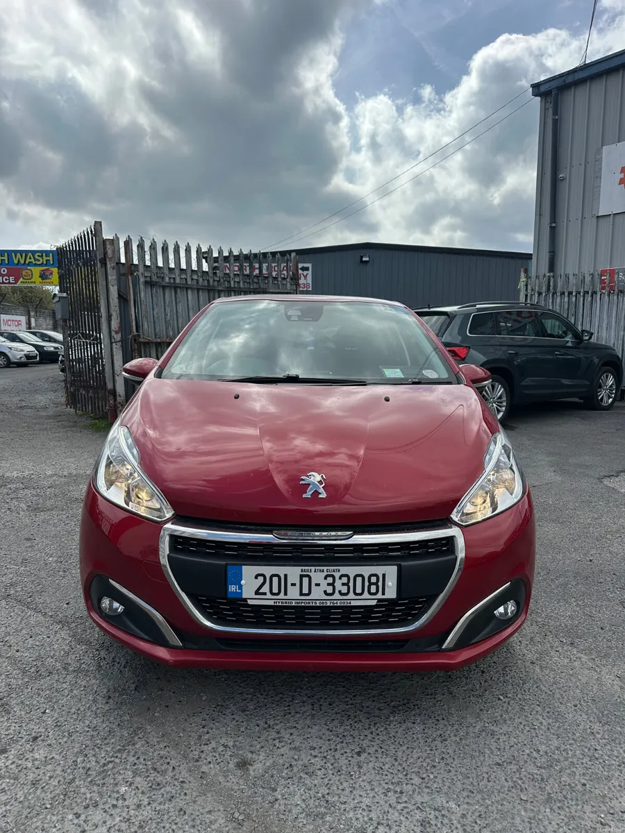 Peugeot 208 1.2 Petrol Auto NCT TAX LOW KMS - Image 4