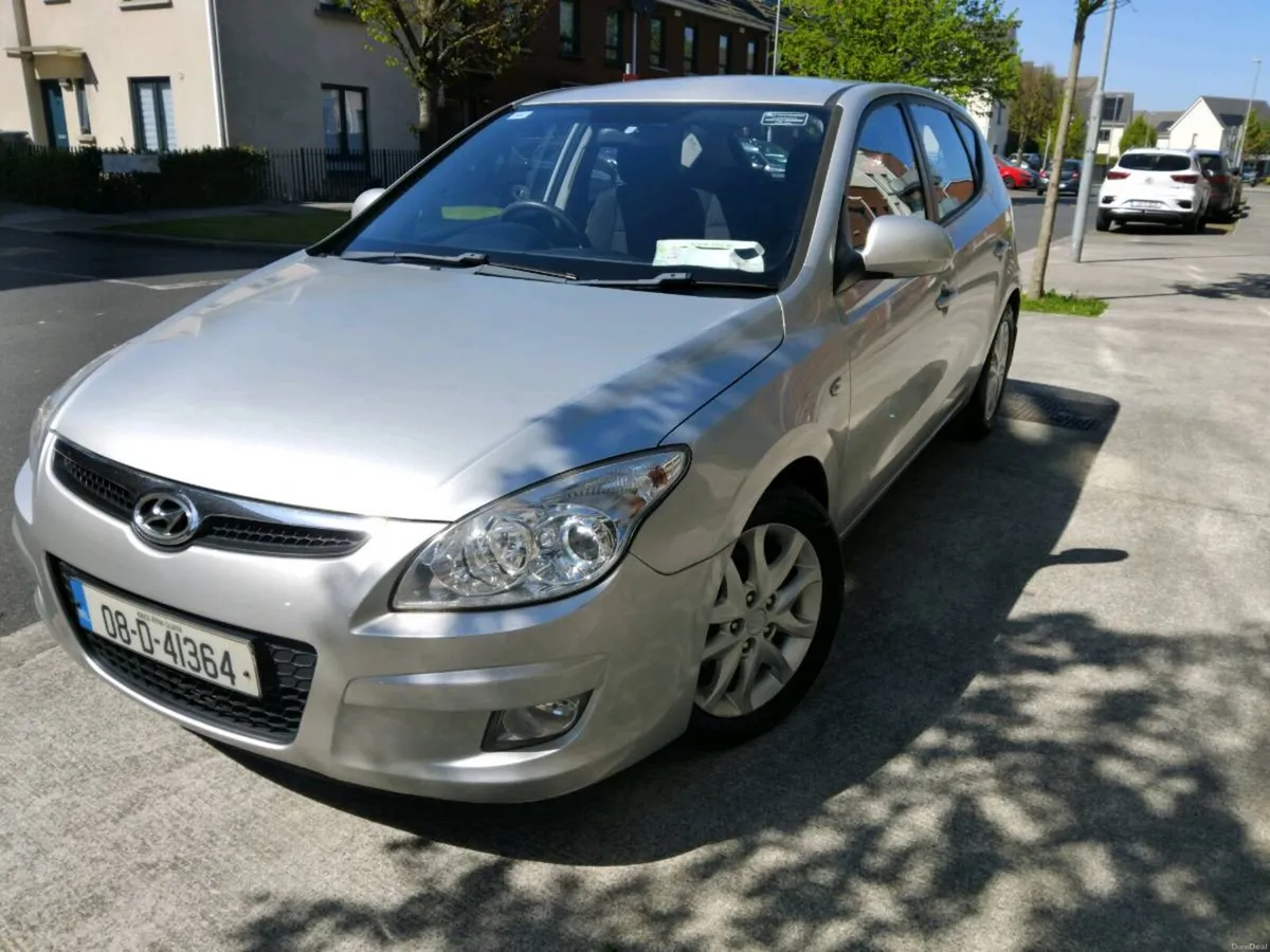 Hyundai i30 1.6 - Image 2