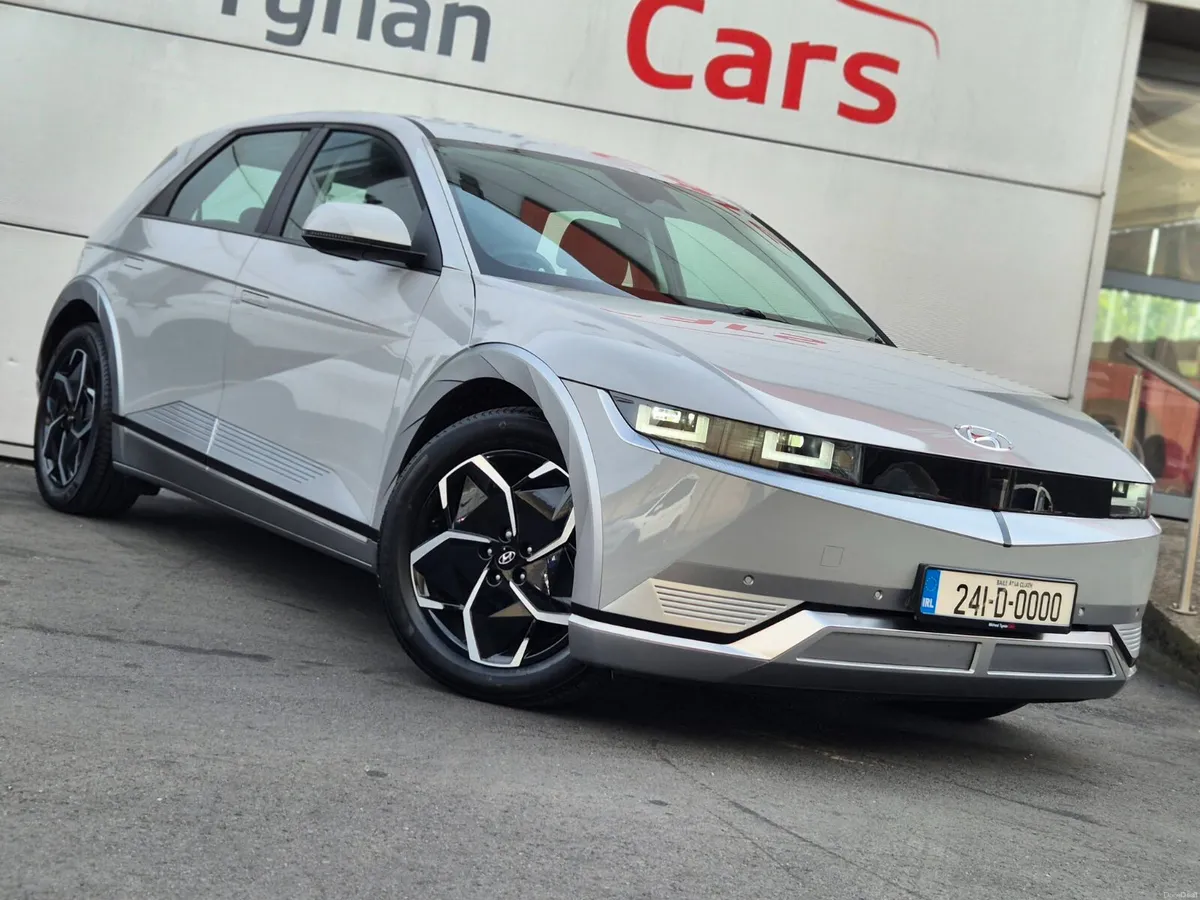2024cHyundai IONIQ 5 77kwh Premium, CarPlay, 19” - Image 2