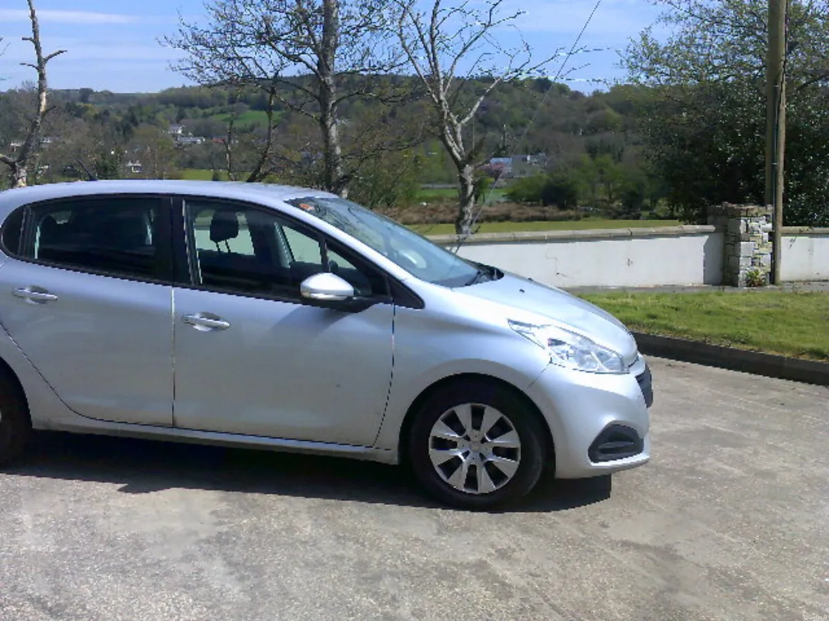 Peugeot 208 2016 - Image 4