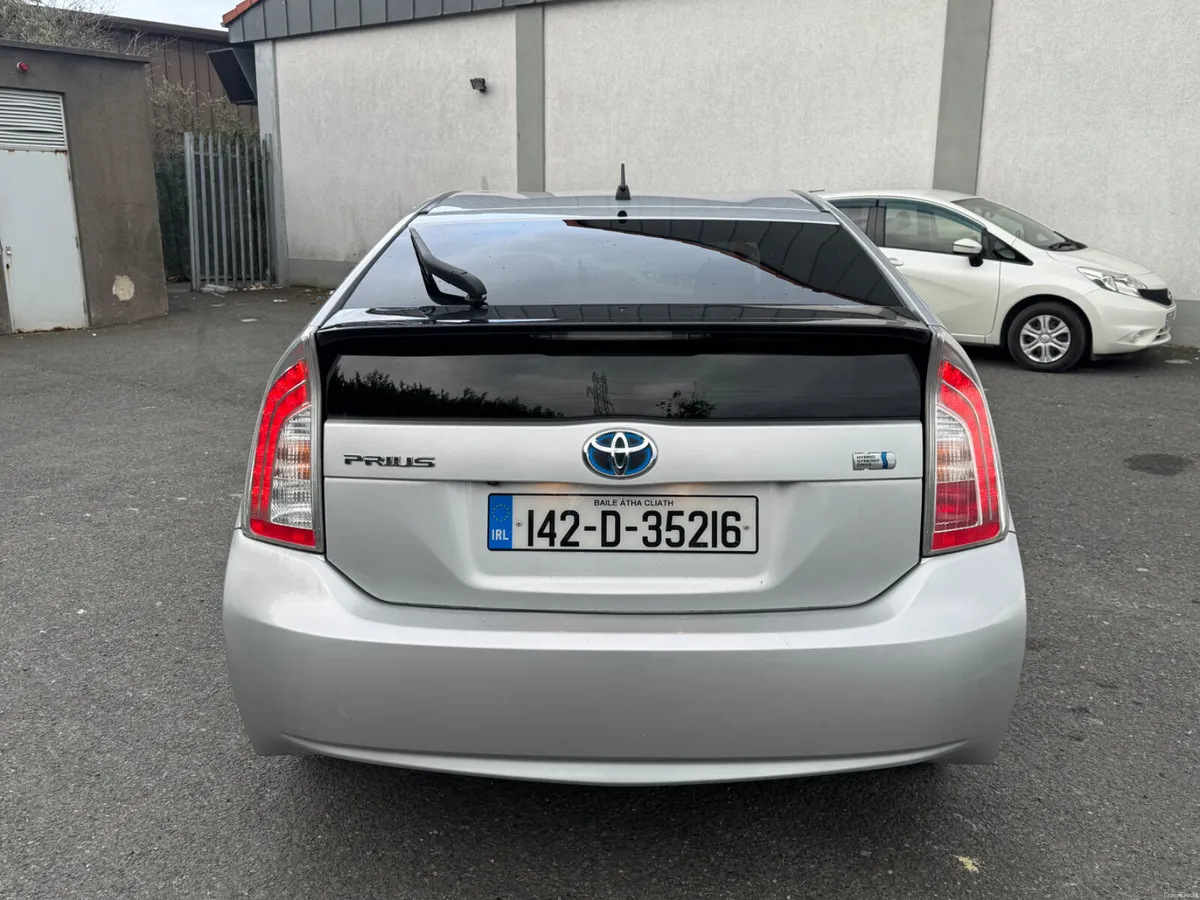 Toyota Prius 2014 Hybrid Automatic - Image 6