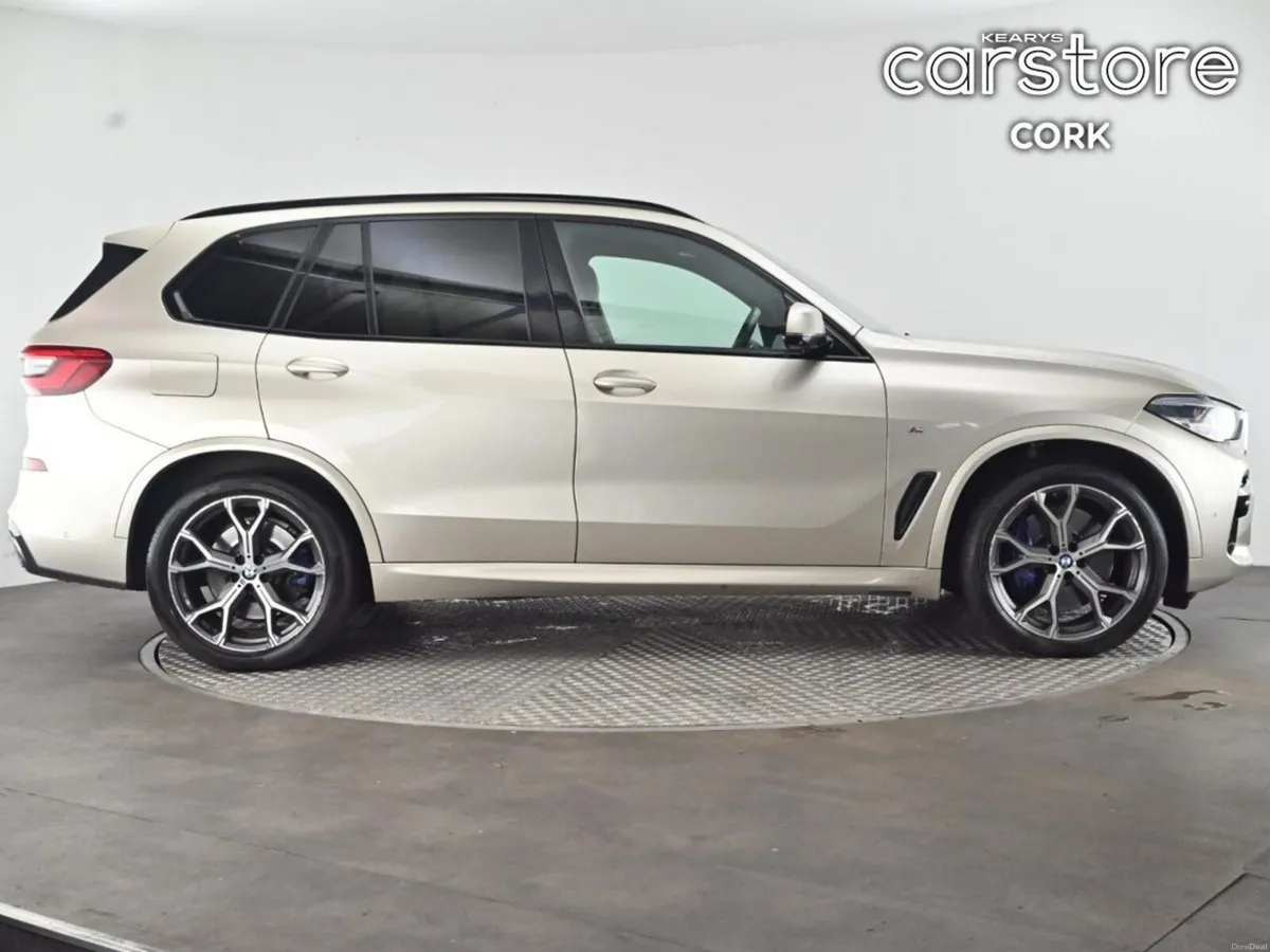 BMW X5 xDrive30d M Sport (7 seats) - Image 2