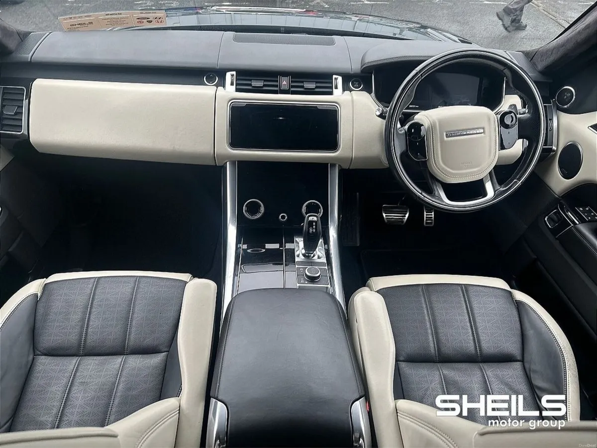 Land Rover Range Rover IMMACULATE TINY KMs 3L DIES - Image 3