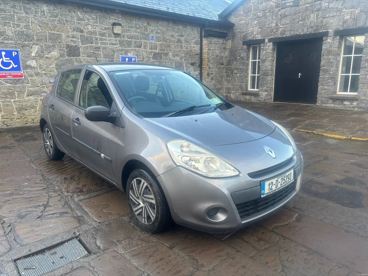 2012 Renault Clio 1.2 Petrol 5 DR - Image 1