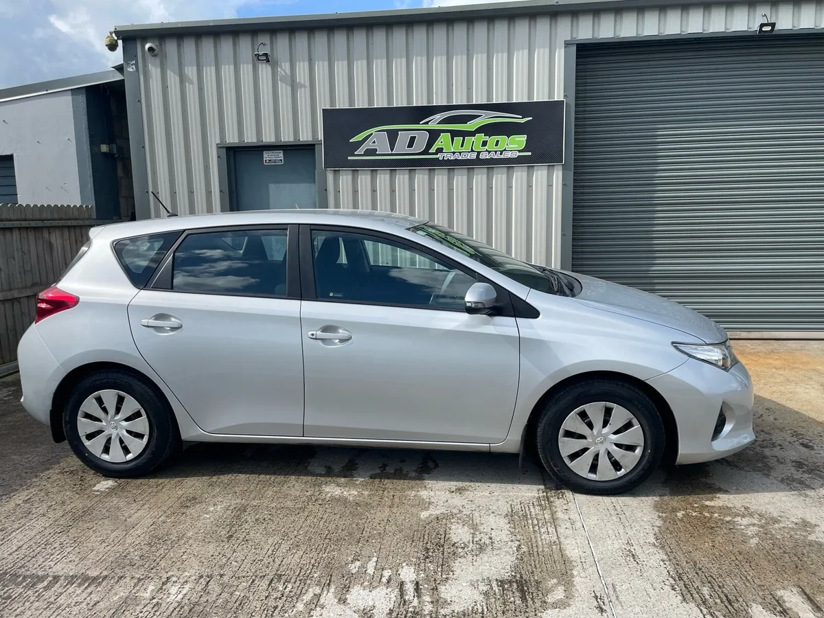 Toyota Auris - Image 4
