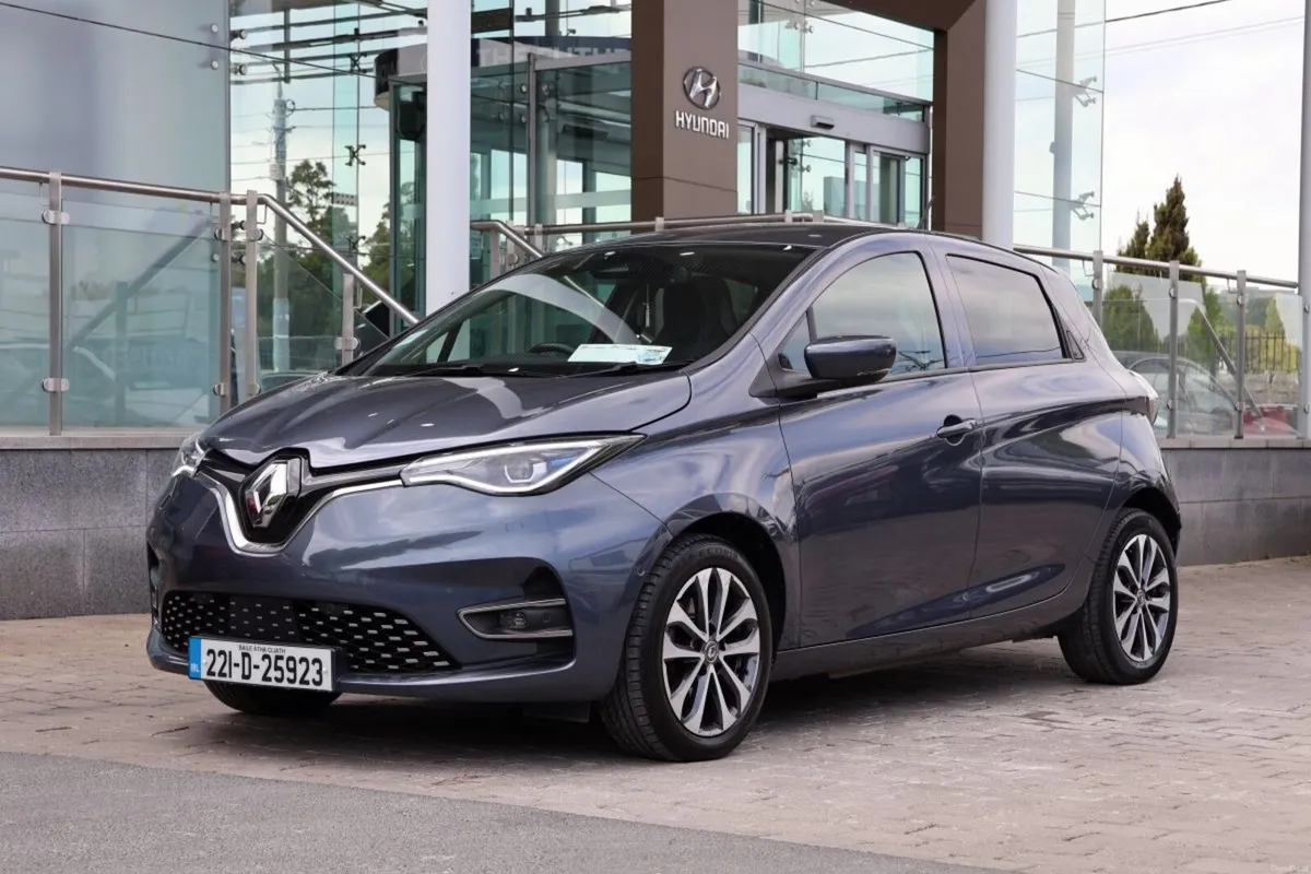 Renault Zoe R135 Z.E 50 GT Line CCS Rapid charge - Image 4