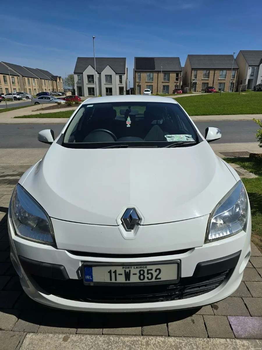 Renault Megane 2011 - Image 1