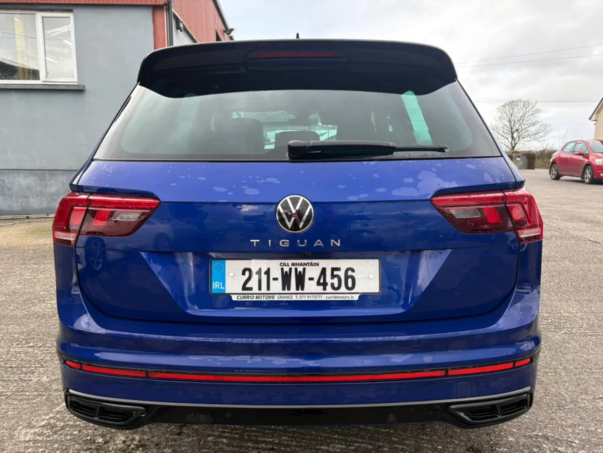 Volkswagen Tiguan R-LINE 2.0 TDI MANUAL 6SPEED FWD - Image 4
