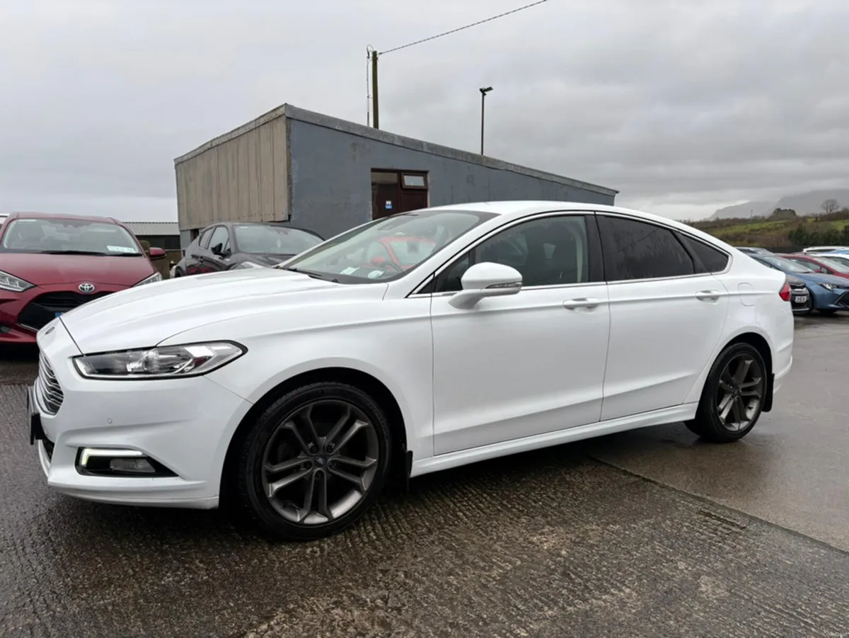 Ford Mondeo TITANIUM 1.5 TD 120PS 6SPEED 4DR - Image 2