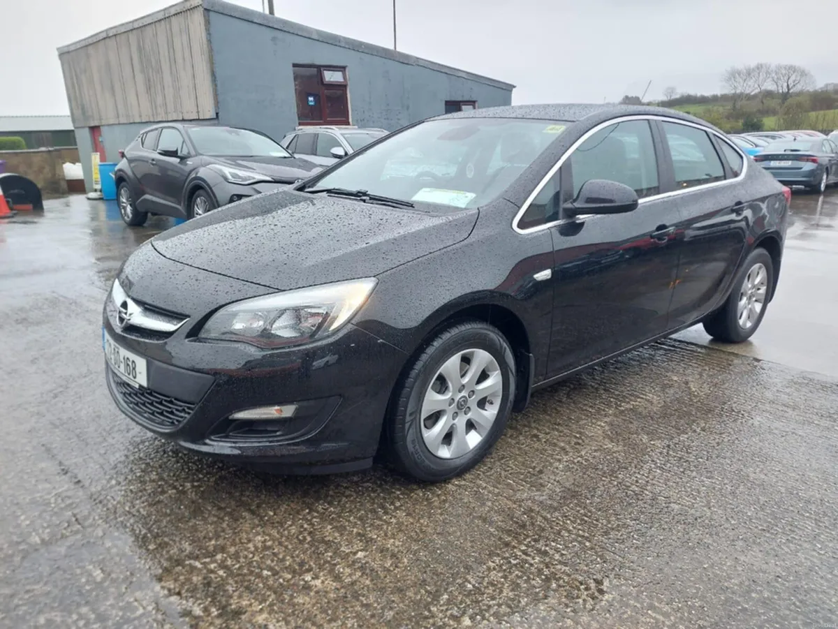 Opel Astra NOTCHBACK SALOON 1.6 CDTI 110PS 4DR - Image 4
