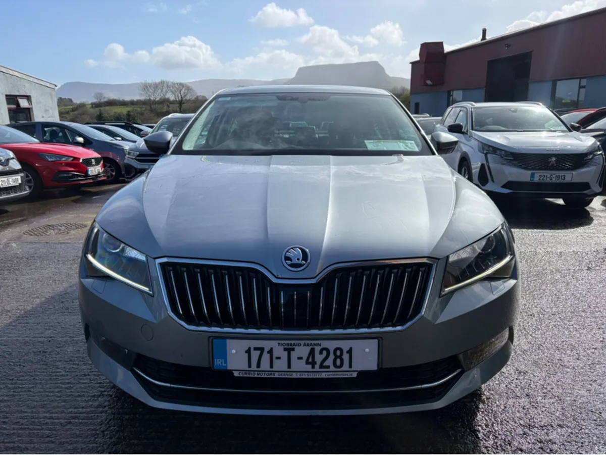 Skoda Superb 2.0 TDI SE L EXECUTIVE 1 150PS 5DR LA - Image 2