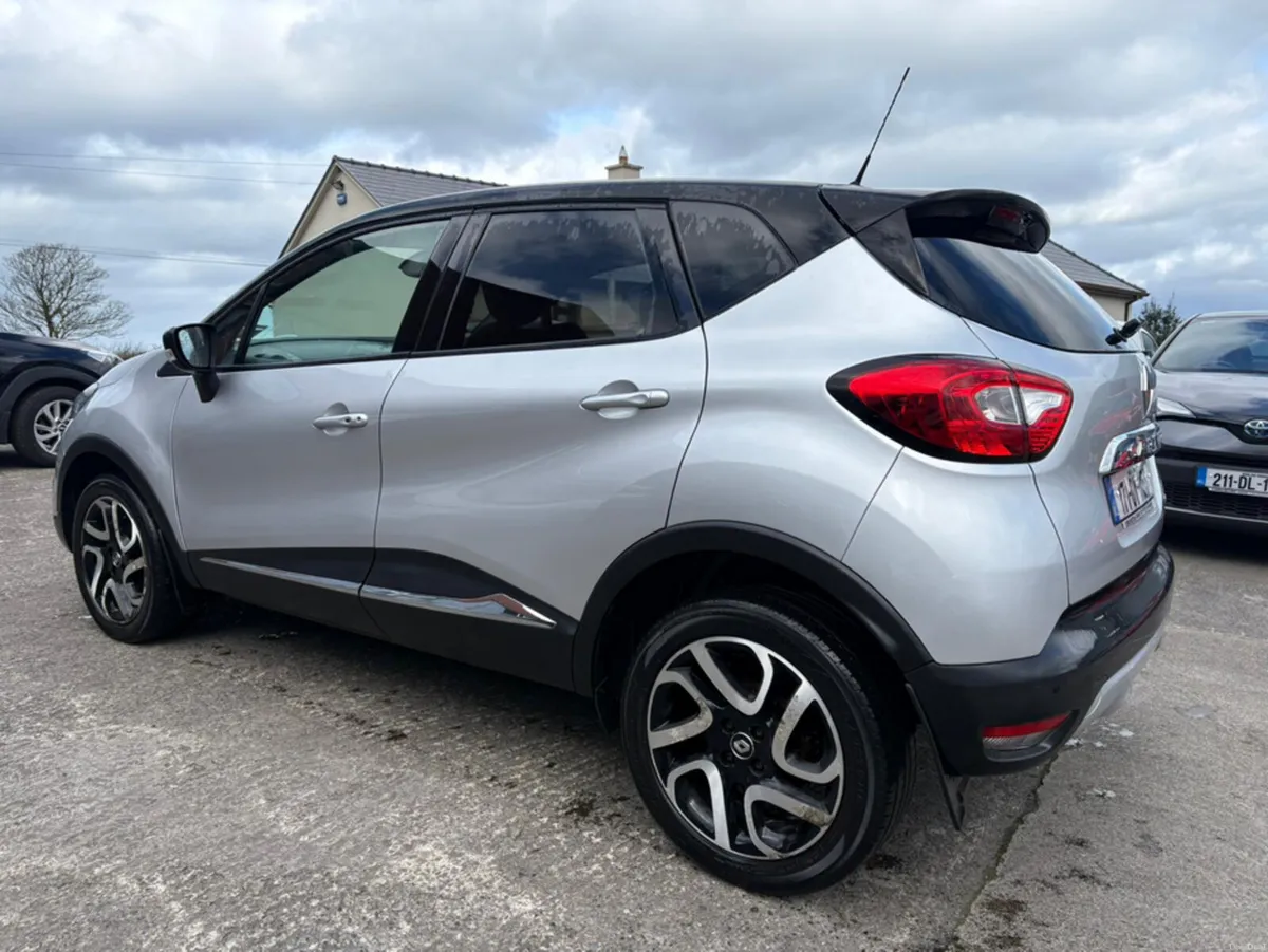 Renault Captur SIGNATURE 1.5 DCI 90 20 4DR - Image 3