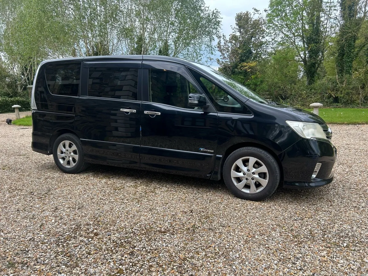 2013 Nissan Serena Van - Image 2