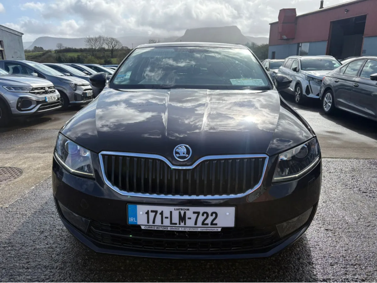 Skoda Octavia 1.6 TDI SE SPORT 110PS 5DR - Image 2