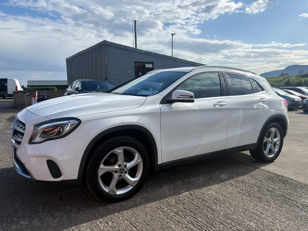 Mercedes-Benz GLA 200 D URBAN 5DR AUTO - Image 3