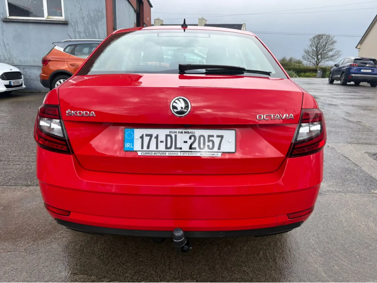 Skoda Octavia STYLE 2.0 TDI 150HP 4DR - Image 3