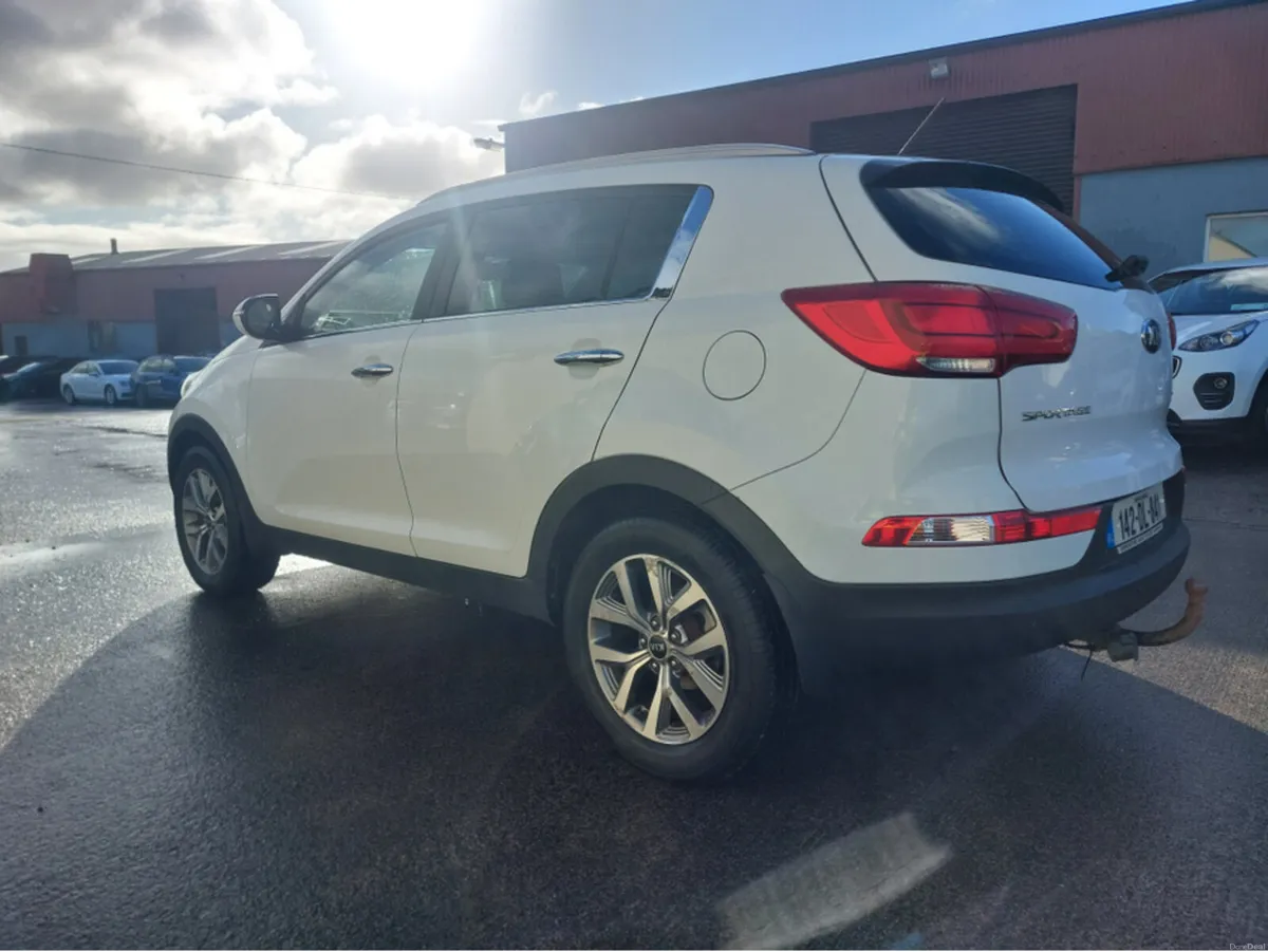 Kia Sportage 1.7 EXL 4DR - Image 2