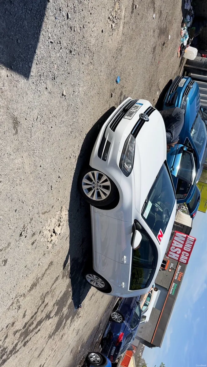 2014 VW Golf 1.2 tsi. Comfortline. Automatic - Image 1
